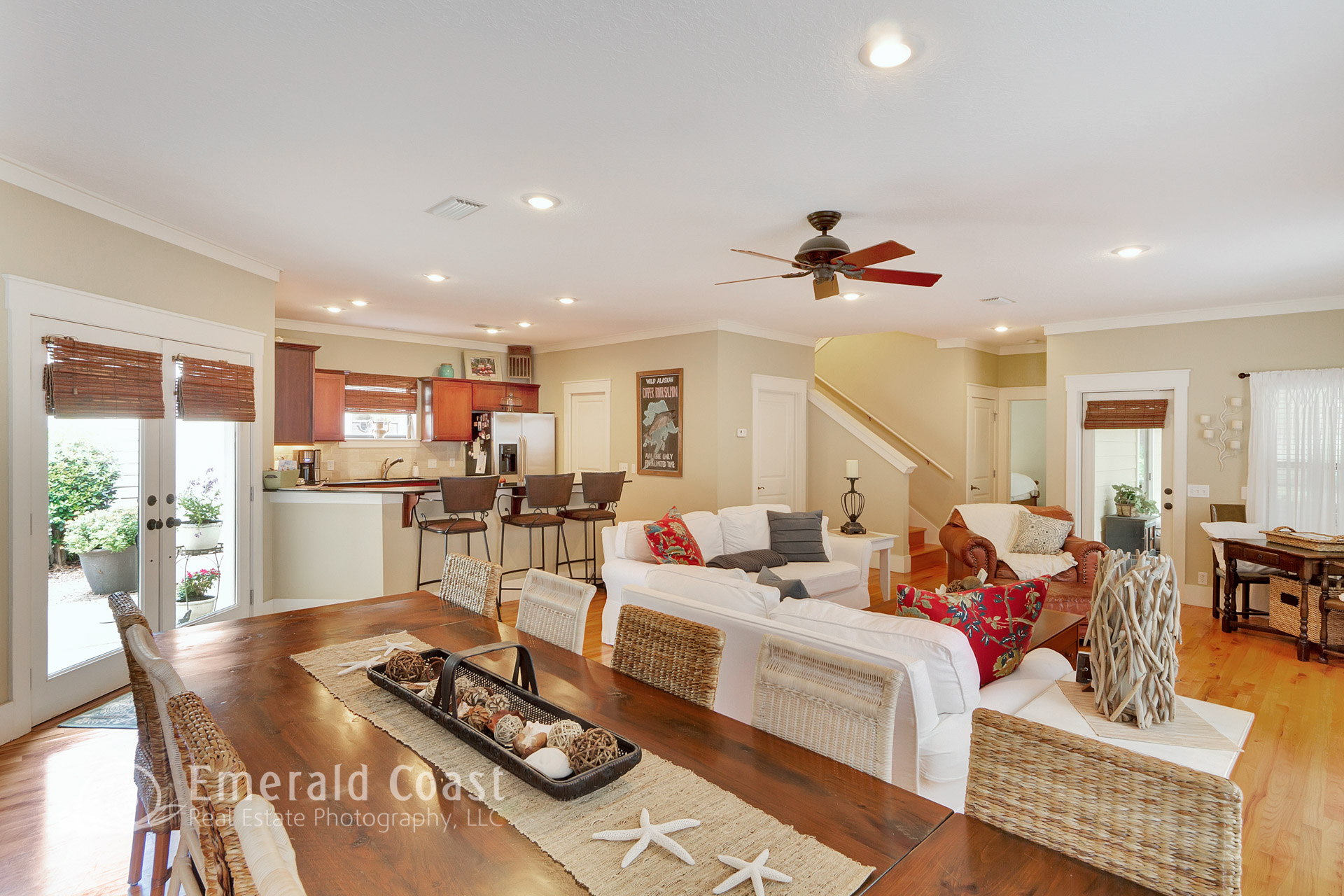 dining room with starfish