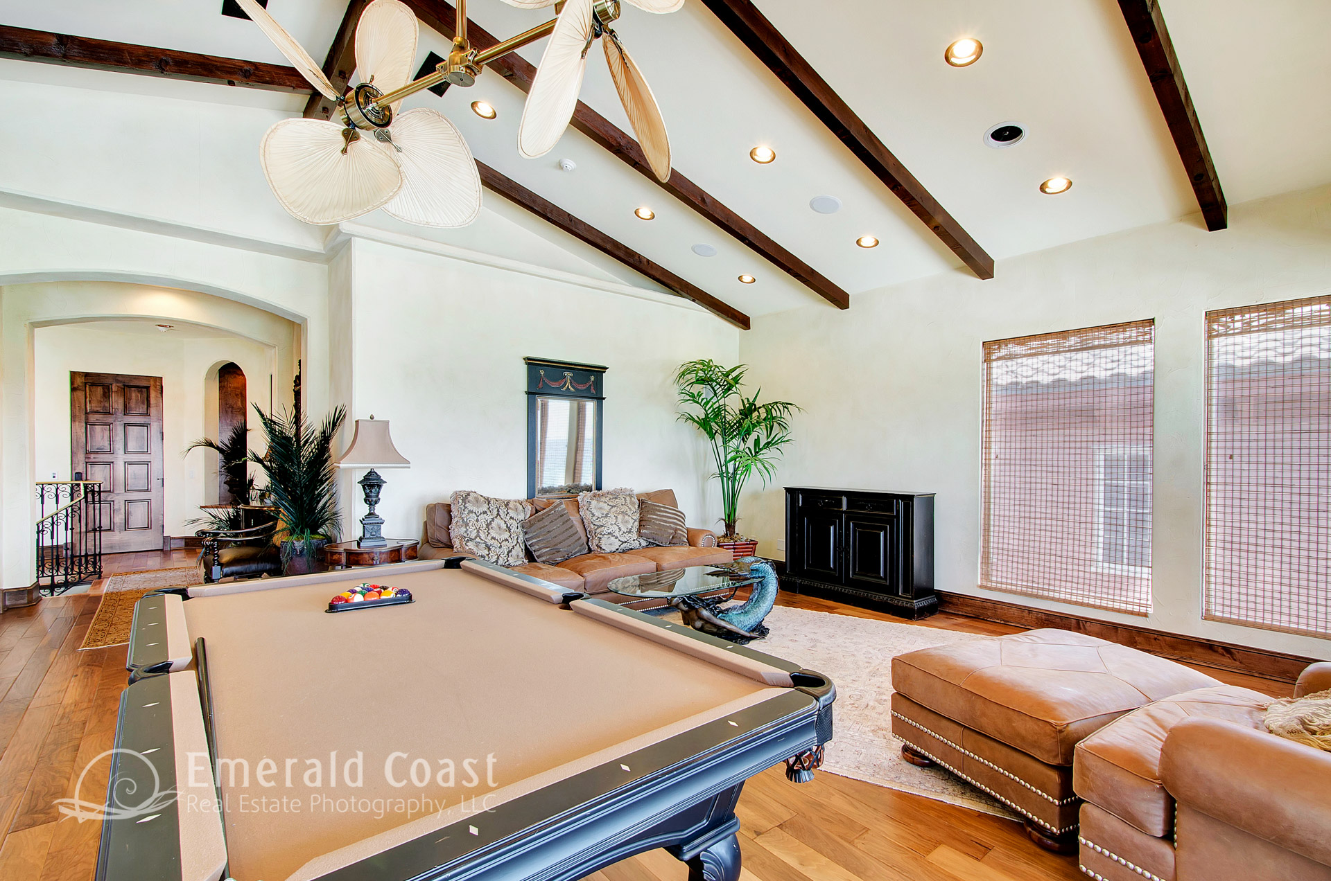 game room with pool table